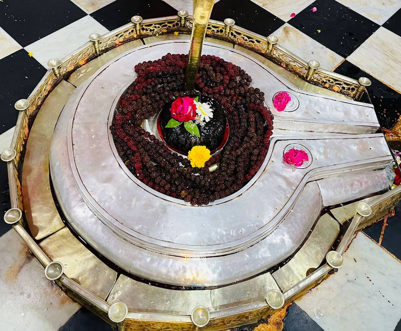 Worship at Mangalnath Mandir, Ujjain