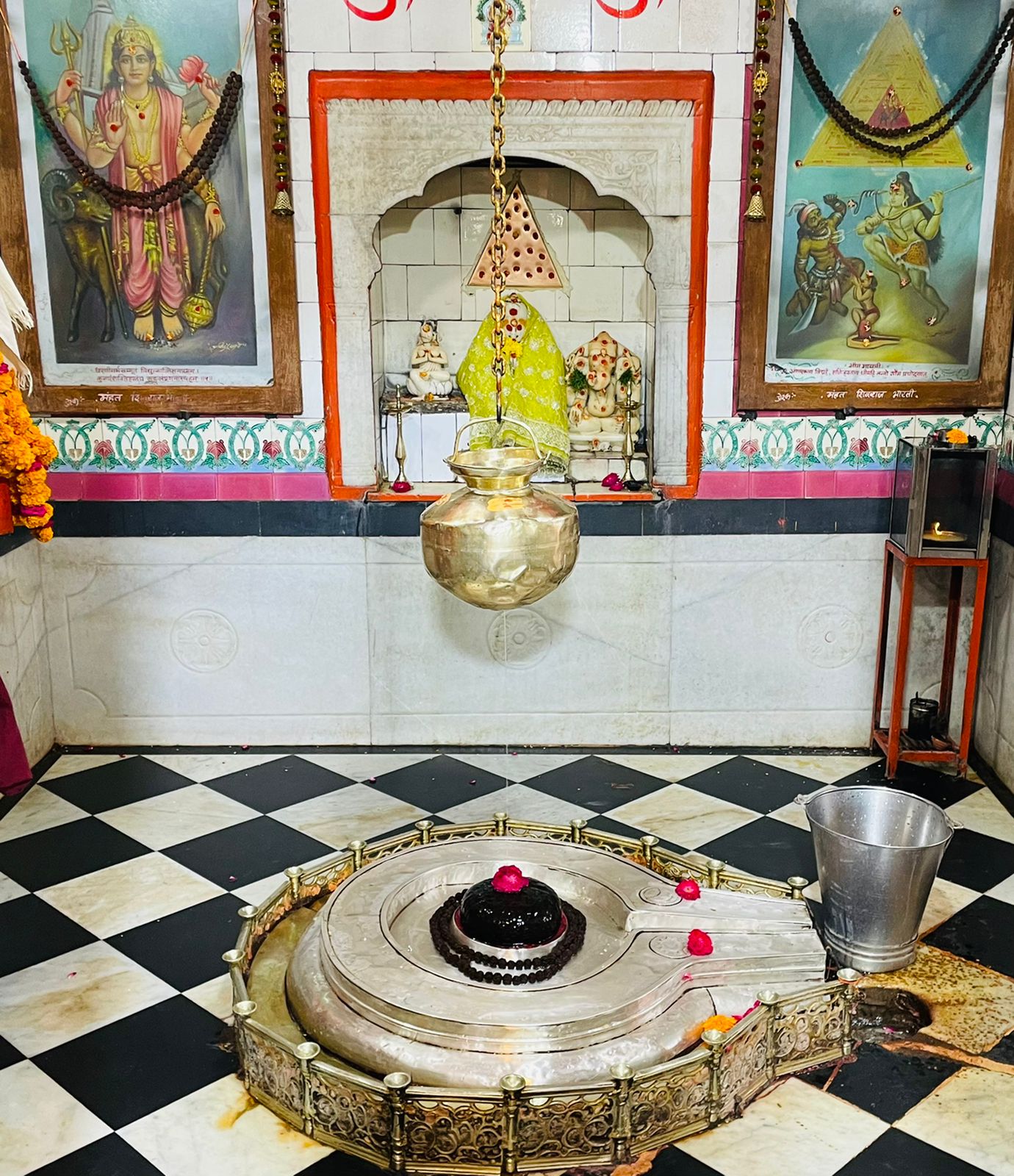 Mangalnath Mandir sanctum, Ujjain