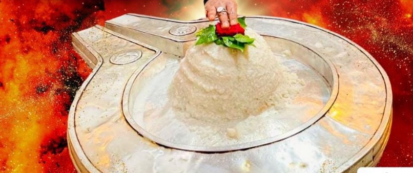 Close view of the Shivling at Mangalnath Mandir